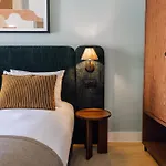 Ando Living - Abrantes 10 House Апарт-готель