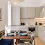 Aparthotel Ando Living - Abrantes 10 House