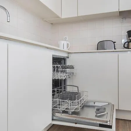 Апартаменти Ando Living - Abrantes 10 House