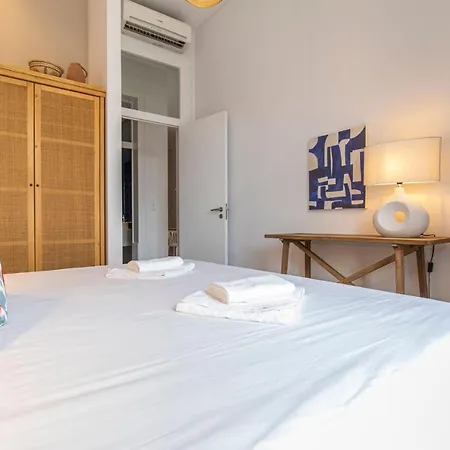 Ando Living - Abrantes 10 House *