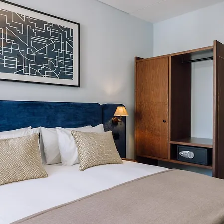 Lejlighedshotel Ando Living - Abrantes 10 House