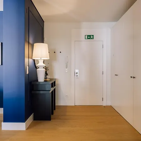 Lejlighedshotel Ando Living - Abrantes 10 House