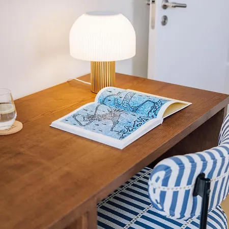 Ando Living - Abrantes 10 House 4*