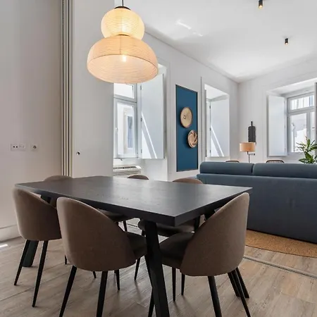 Ando Living - Abrantes 10 House